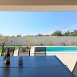 Modern With Private Pool In ヴィラ *