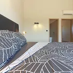 Modern With Private Pool In プーラ