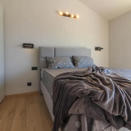 וילה Modern With Private Pool In פולה