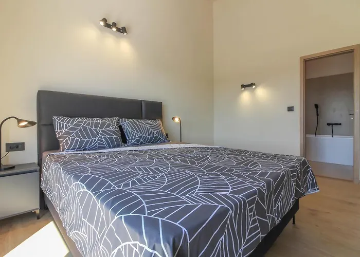 Modern With Private Pool In 빌라 *