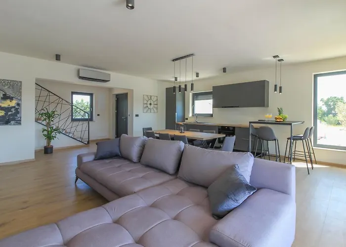 Modern With Private Pool In 빌라 *