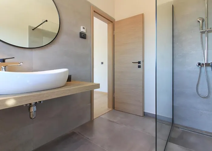 빌라 Modern With Private Pool In 풀라