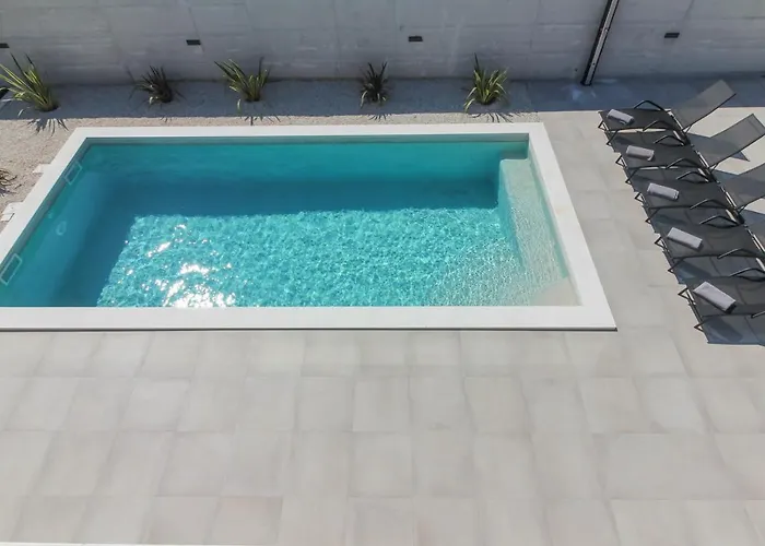 Modern With Private Pool In 빌라 *